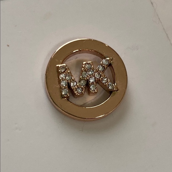 Michael Kors Rose Gold Engraved Studs Circle Earrings Classic Simple Elegant - Picture 10 of 11